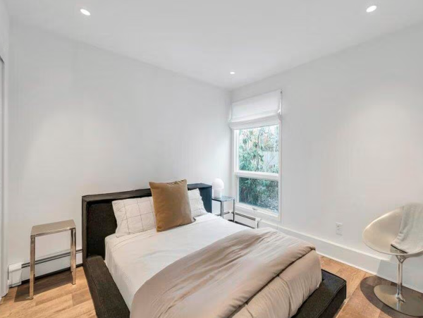 Luxurious 3-Bedroom Retreat in Hampton Bays - Your Coastal Escape Awaits